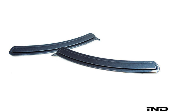 IND F95 X5M / G05 X5 Painted Front Reflector Set