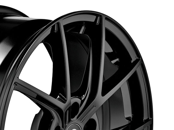 OZ SPARCO PODIO 17 X 7.5 +45 5 X 114.3 CB73.1 GLOSS BLACK