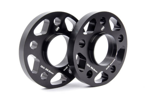 DINAN SPACERS; 66.5MM CB - 20MM THICK