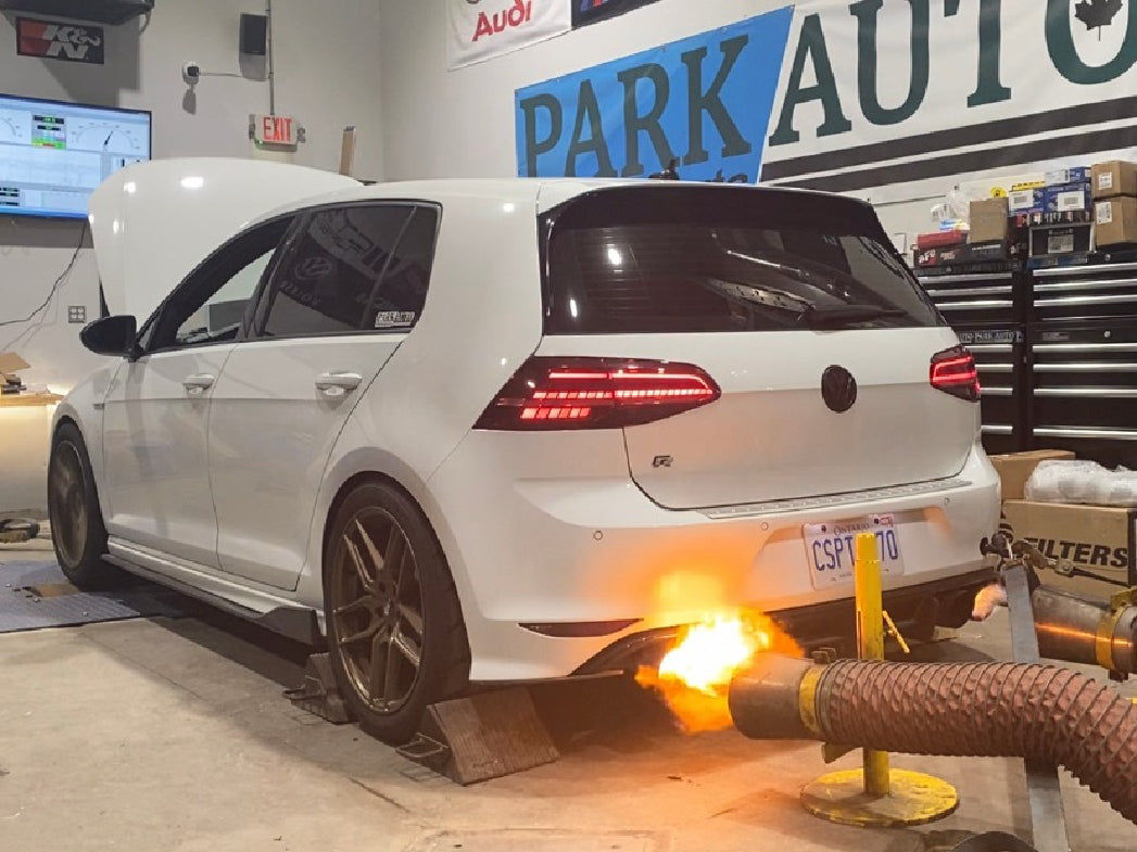 MK7 GOLF R SHOOTING FIRE