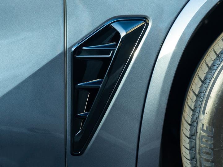 AutoTecknic Glazing Black Fender Trim Set | BMW F95 X5M | BMW G05 X5