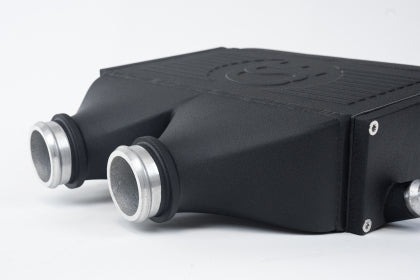CSF BMW / F8X / M2 / M3 / M4 / S55 / Top Mount Charge-Air-Cooler - Crinkle Black