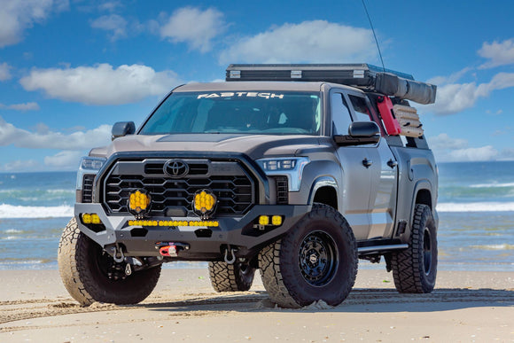 Fabtech 2022+ Toyota Tundra Sport 4WD 3in UCA Kit w/ Ball Joints / Stealth Shocks & Air Bag Spacer