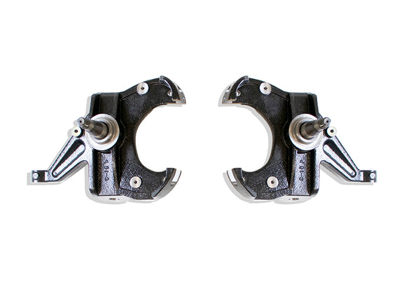 MaxTrac 73-87 Chevrolet C10 2WD 2.5in Front Lowering Spindles (1.00in Rotors)