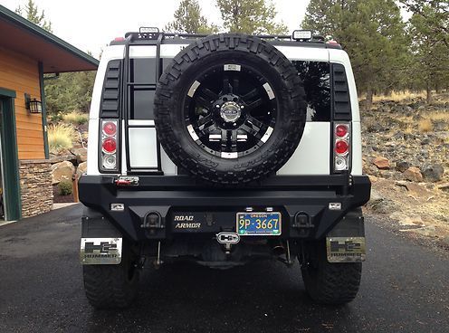 Road Armor 03-09 Hummer H2 Dakar Rear Non-Winch Bumper w/Tire Carrier - Tex Blk