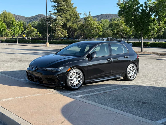 RSe143 18x8.0 • ET45 • 5:112 • 66.5CB Hyper Silver • Gloss