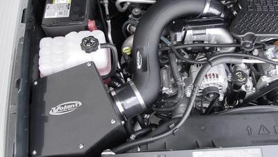 Volant 04-05 Chevrolet Silverado 2500HD 6.6 V8 Primo Closed Box Air Intake System - 0