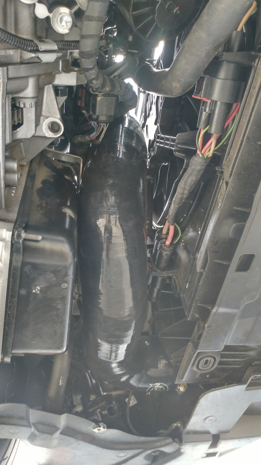 VTT 8V RS3/8S TTRS Silicone Charge pipes