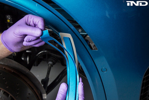 IND F85 X5M / F15 X5 Painted Front Reflector Set