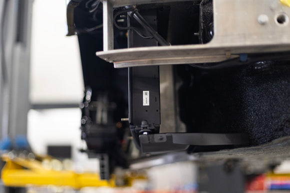 Porsche 964 / 993 OEM+ Performance Fender Oil Cooler (CSF #8334)