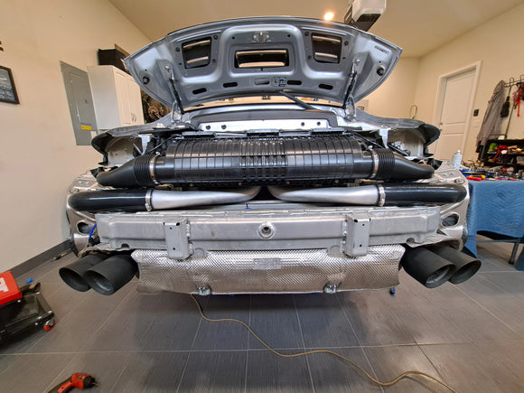 Flat 6 Motorsports - Silicone Charge Pipes for AWE/AMS Intercoolers to IPD Y-Pipe (991 Turbo)