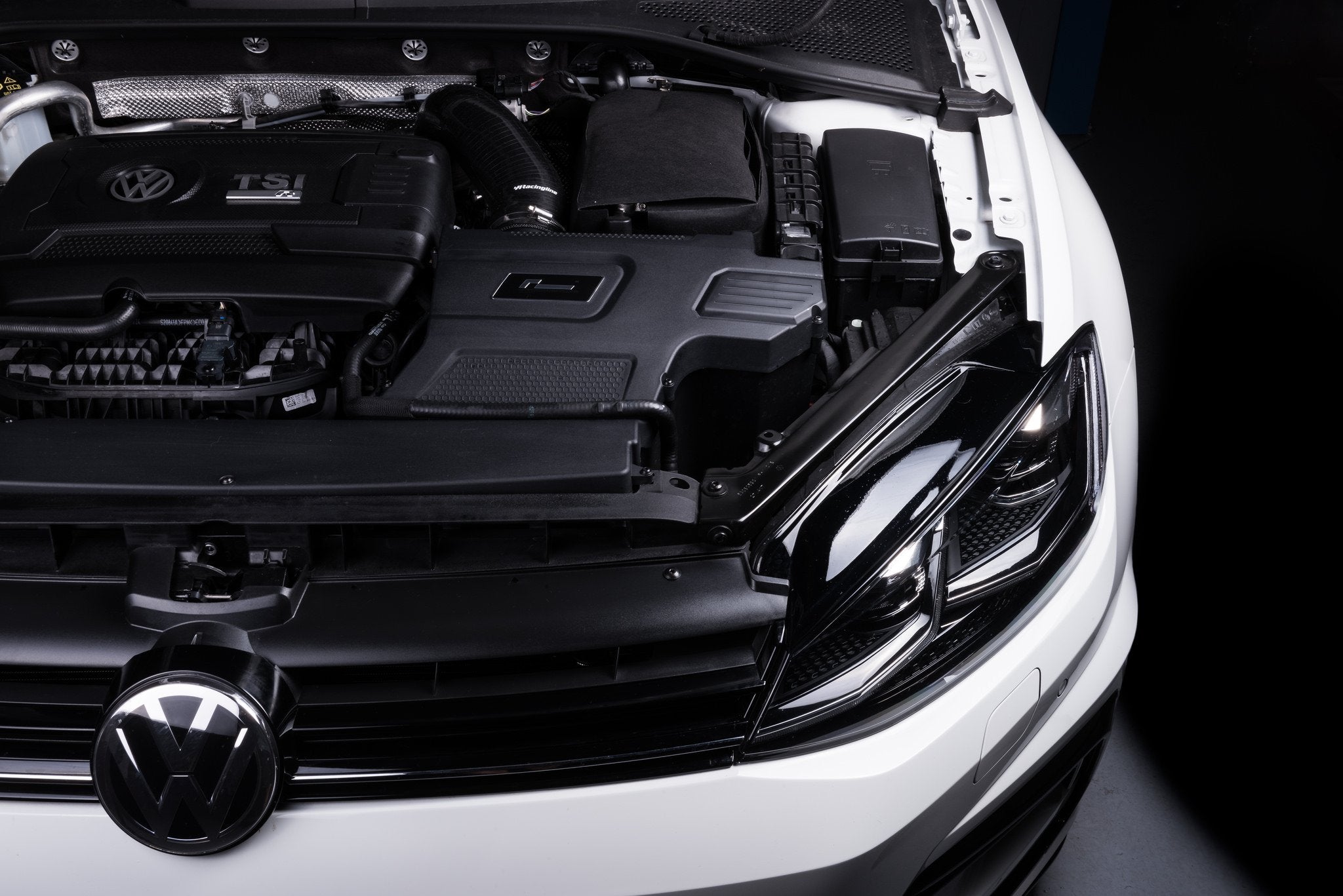 VWR Intake System - MQB R600 Enclosed Airbox intake System USA :  1.8/2.0 TSI EA888.3 COTTON FILTER