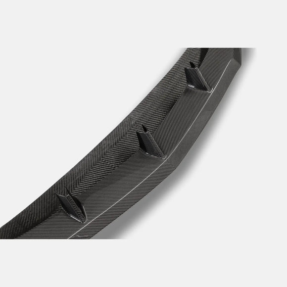 RYFT LAMBORGHINI URUS LAMBORGHINI // URUS - CENTER CHIN (2X2 CARBON TWILL)