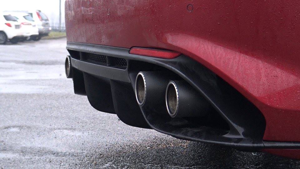 Alfa Romeo Giulia Quadrifoglio - Valved Exhaust System WITH Mid Pipes