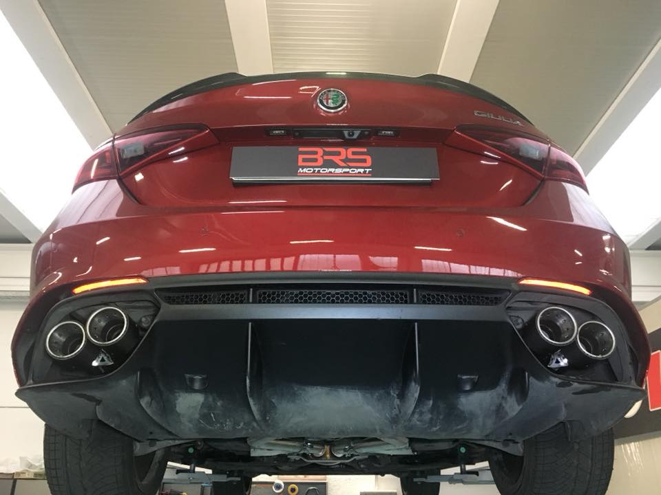 Alfa Romeo Giulia Quadrifoglio - Valved Exhaust System WITH Mid Pipes