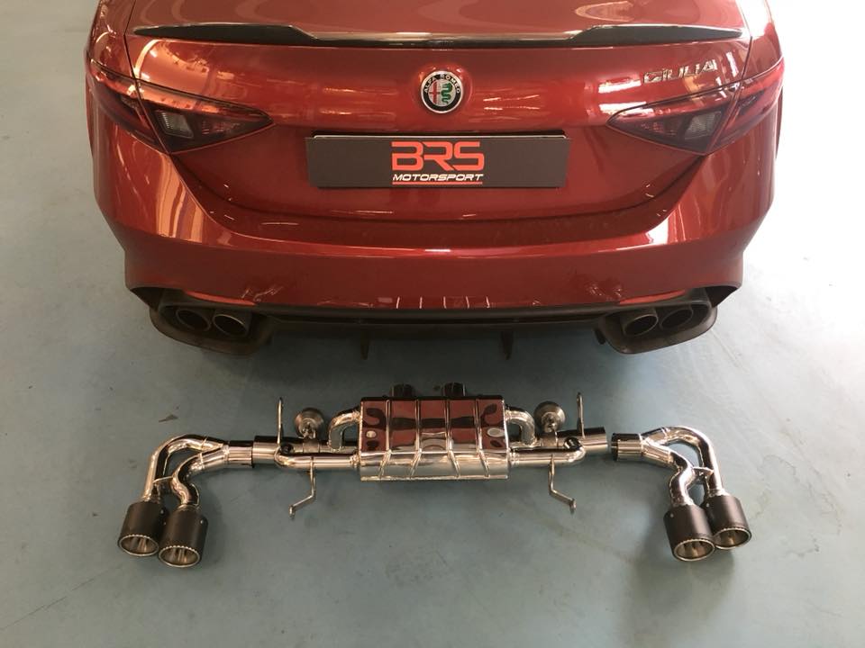 Alfa Romeo Giulia Quadrifoglio - Valved Exhaust System WITH Mid Pipes