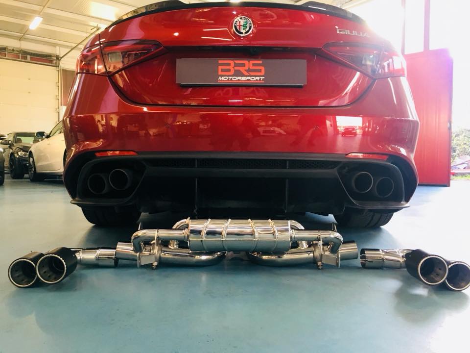 Alfa Romeo Giulia Quadrifoglio - Valved Exhaust System WITH Mid Pipes