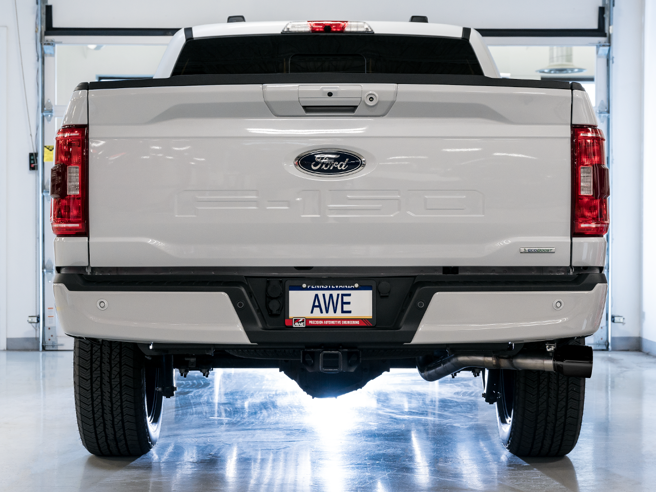 AWE 0FG Dual Side Exit Exhaust for '21+ Ford F-150 - 4.5" Diamond Black Tips