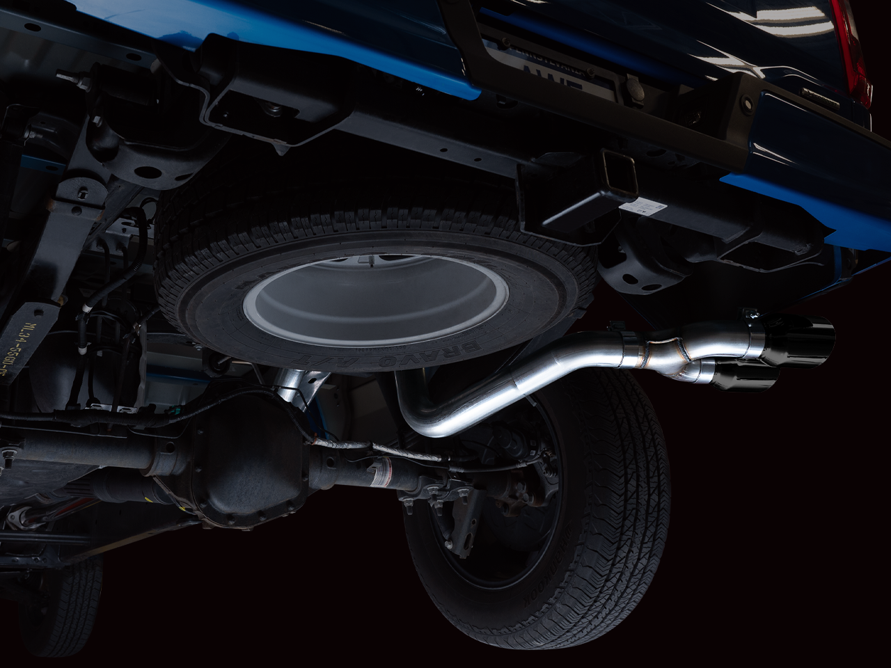 AWE 0FG Dual Side Exit Exhaust for '21+ Ford F-150 - 4.5" Diamond Black Tips