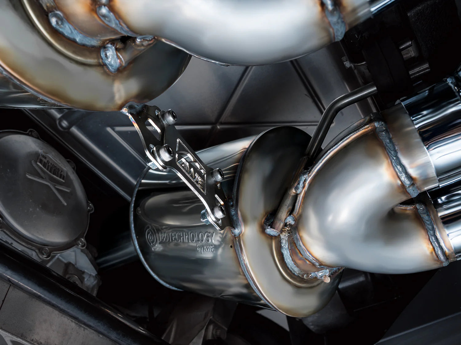 AWE Exhaust for '09-'13 C6 Chevrolet Corvette 6.2L