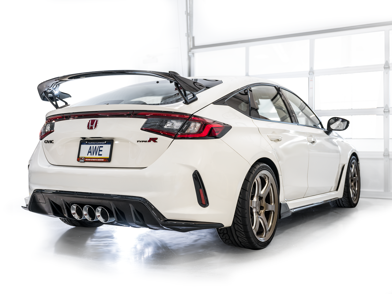 AWE EXHAUST SUITE FOR THE FL5 HONDA CIVIC TYPE-R
