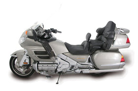 Mustang 12-17 Honda Gold Wing Standard Touring Heated 1PC Seat - Black