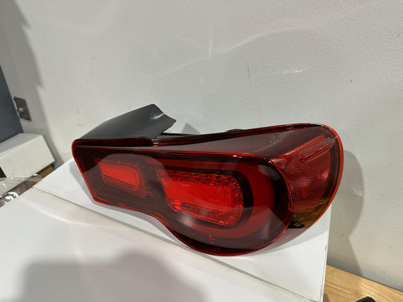 TOM'S LED Tail Light 86/FRS/BRZ 12+ Red Lens (US)