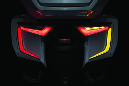 Kuryakyn Omni L.E.D. Rear Bag Accents 14-25 GL1800