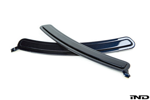 IND G07 X7 Painted Front Reflector Set