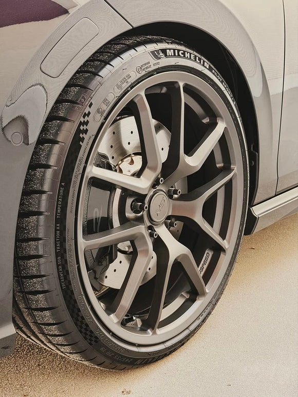 RSe104 19x9.0 • ET45 • 5:112 • 57.1CB Graphite • Satin