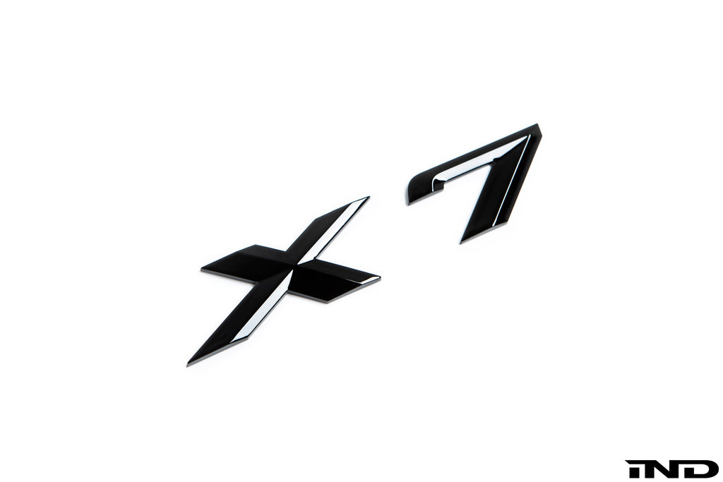 IND Painted Trunk Emblem - G07 X7 M50I