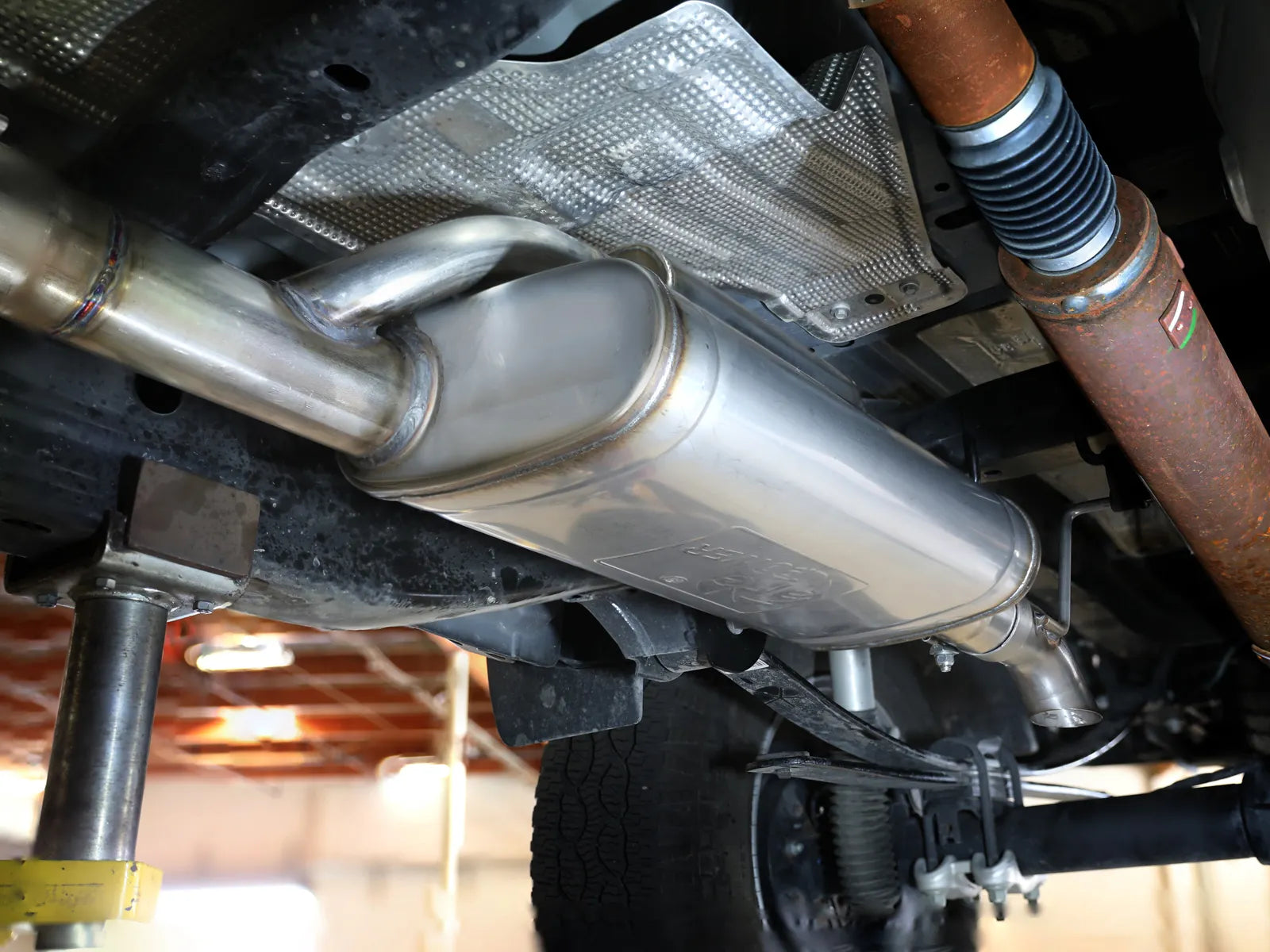 ROCK BASHER 2-1/2 IN 409 Stainless Steel Cat-Back Exhaust System Ford Ranger 24-25 L4-2.3L (t) - 0