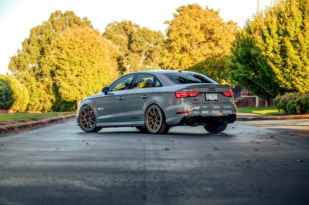 18x9" ET42 APEX SM-10 VW/Audi Wheel