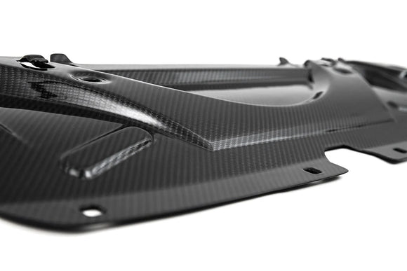 AutoTecknic G90 / G99 M5 Dry Carbon Fiber Crosslink Cooling Shroud