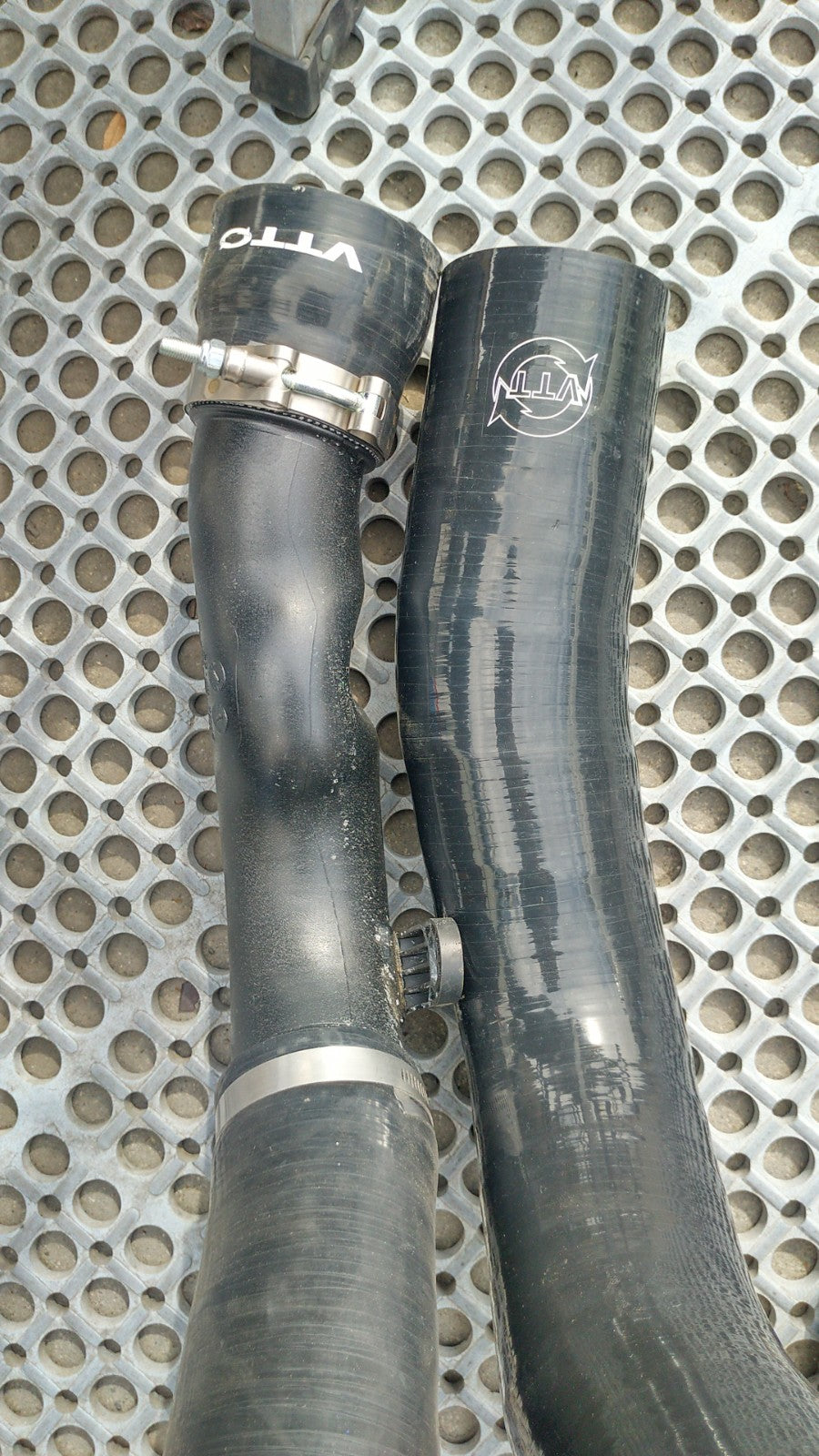 VTT 8V RS3/8S TTRS Silicone Charge pipes