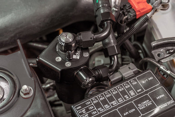 RADIUM ENGINEERING DUAL CATCH CAN KIT: 1989–1994 NISSAN SKYLINE GT-R