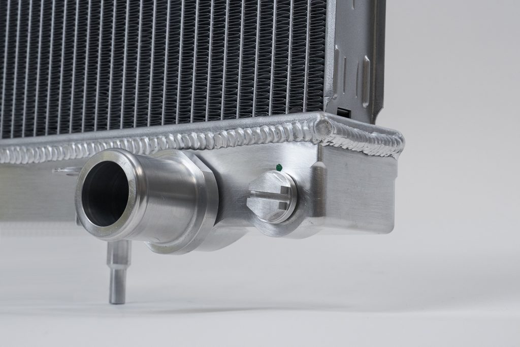 Feature Readiator Nissan R33 Skyline Full Billet Aluminum High-Performance Radiator Feat ...