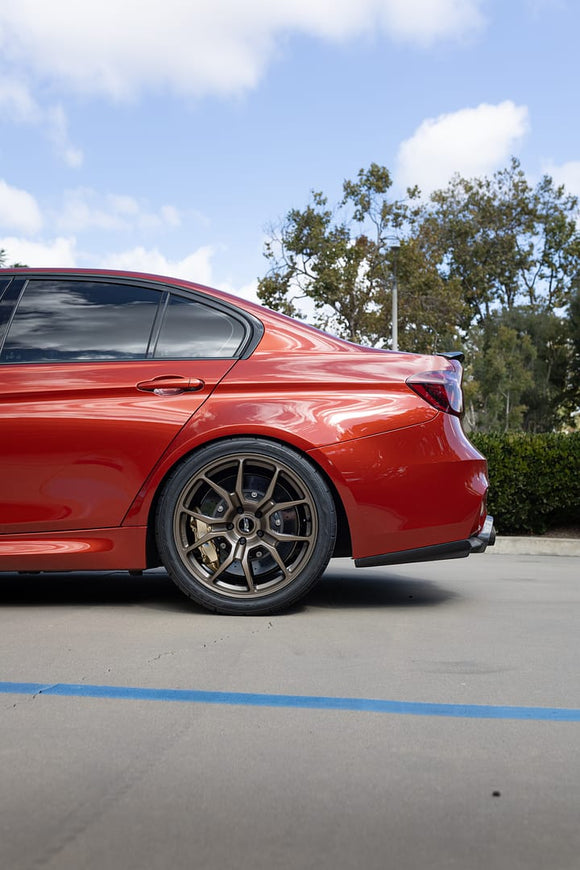 RSe10R • BMW 19x10.5 • ET35 • 5:120 • 72.6CB Bronze • Satin