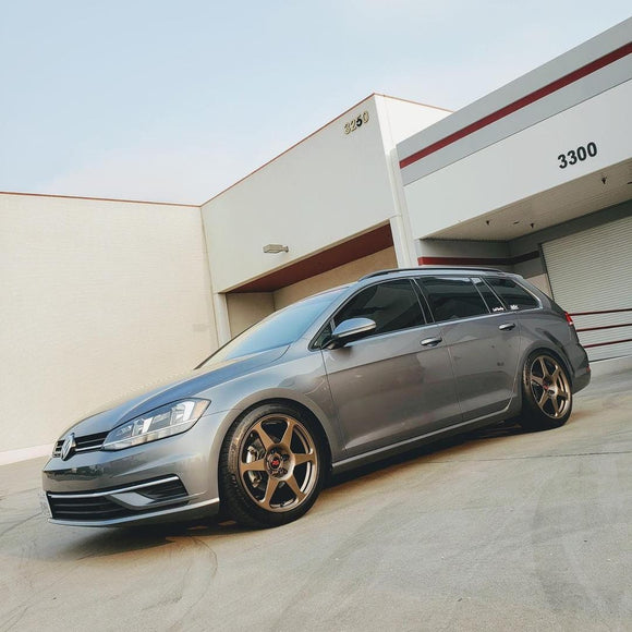 RSe06 18x9.0 • ET40 • 5:112 • 66.5CB Bronze • Gloss