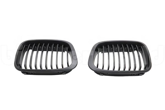 Matte Black Front Grilles - E46 Sedan/Wagon 1999-2001 (Pre-Facelift)