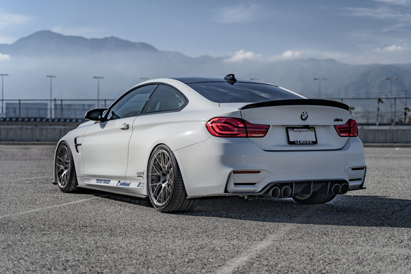 REMARK Axleback Exhaust. BMW M3 (F80) / M4 (F82/F83) - Black Chrome Tip Cover
