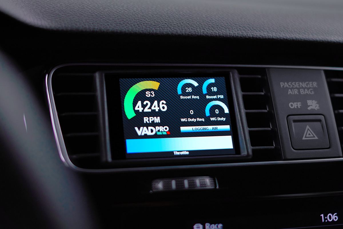 VADPRO VAD32 VERSATILE AUTOMOTIVE DISPLAY FOR VW MK7 GOLF PLATFORM