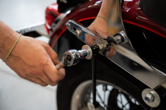 Willie & Max Universal Saddlebag Hard Mount Steel Kit - Black