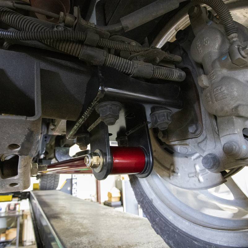 2020-2024 DURAMAX 68" TRACTION BAR KIT (DCLB/CCLB) Gloss Black