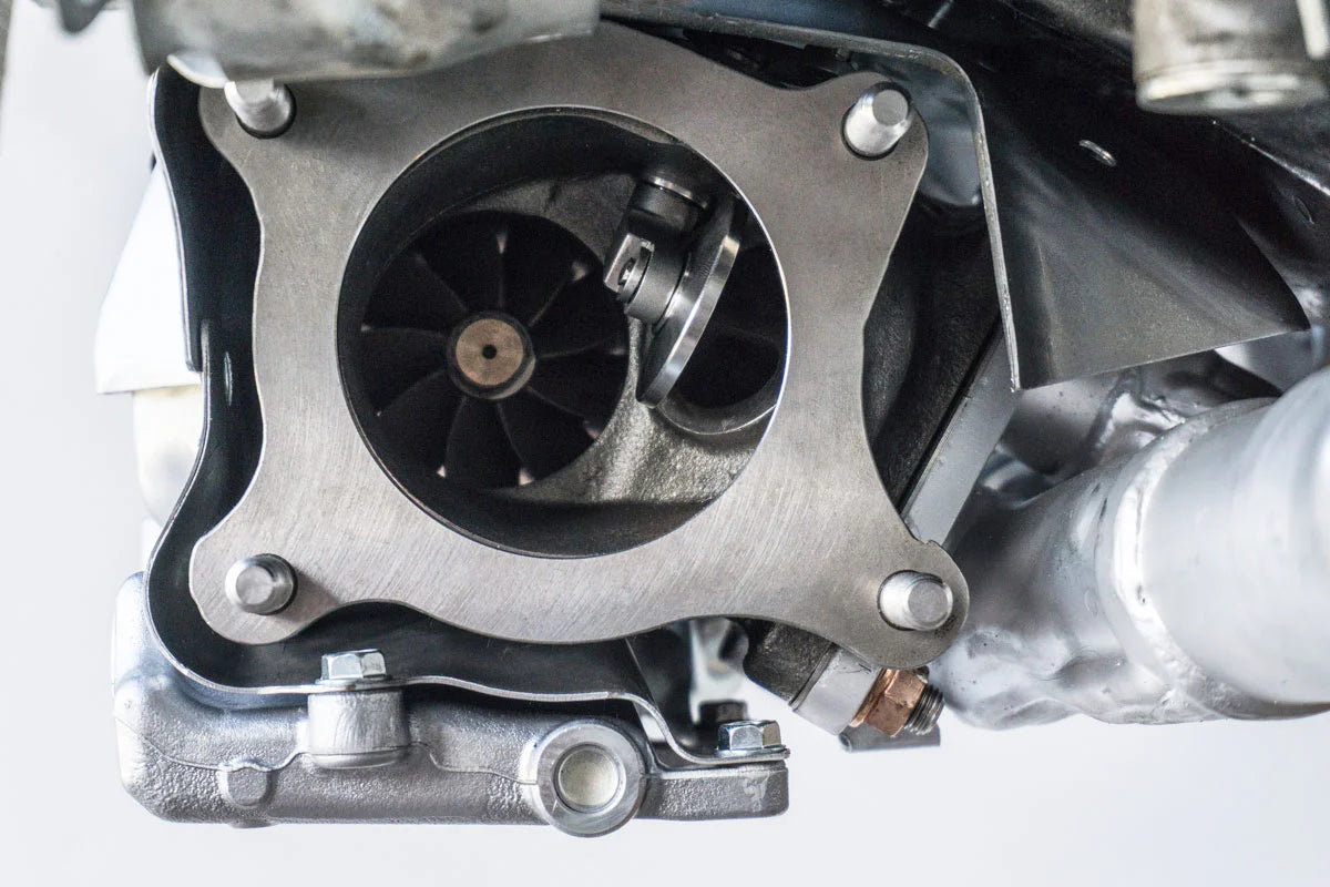 Forced Performance Subaru STi/WRX Blue Turbo 58mm CH10CM Turbine Hsg Internal TiAL MVI WGw/Oil Line