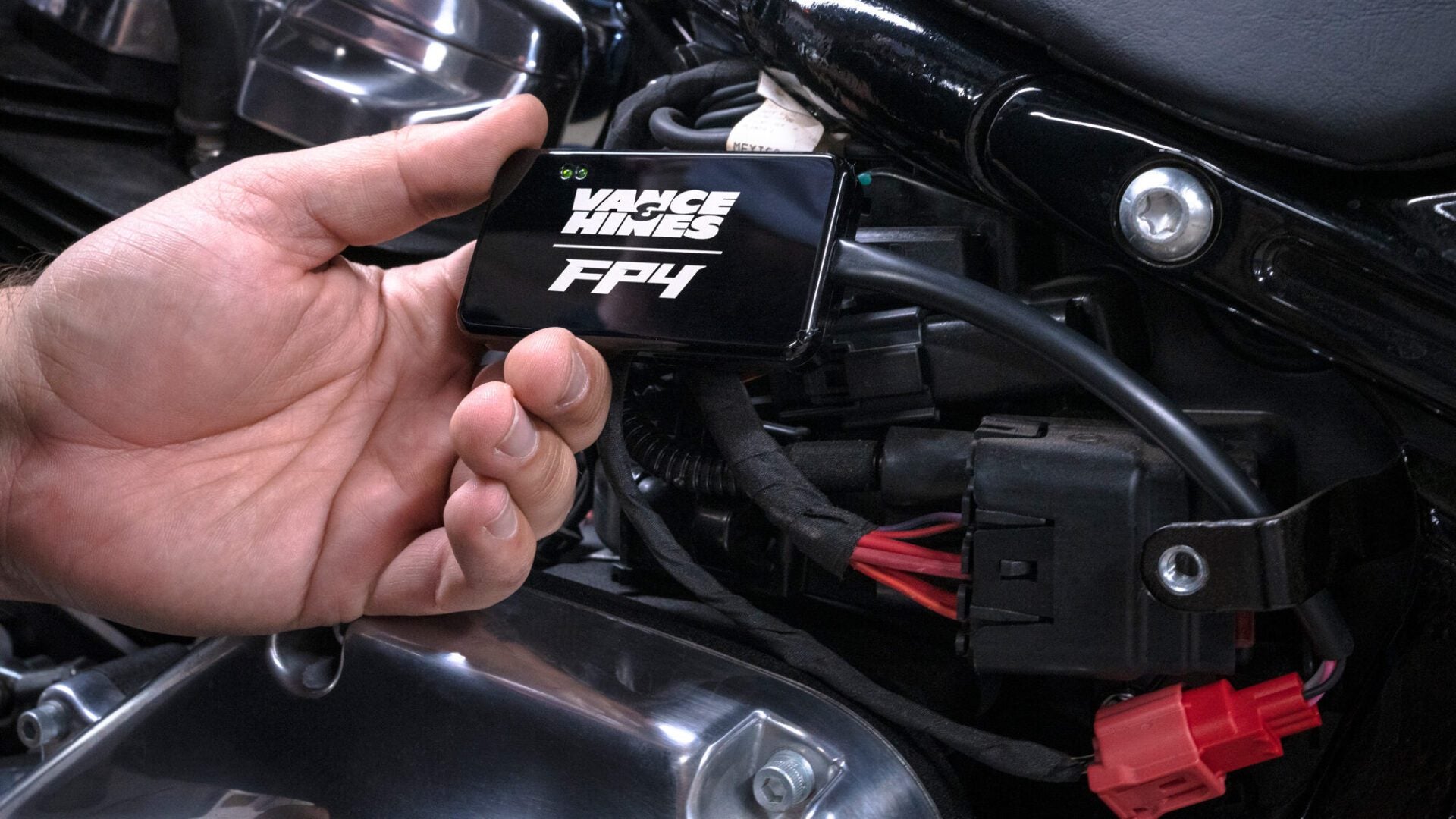 Vance & Hines 0 Fuelpak FP4 07-13