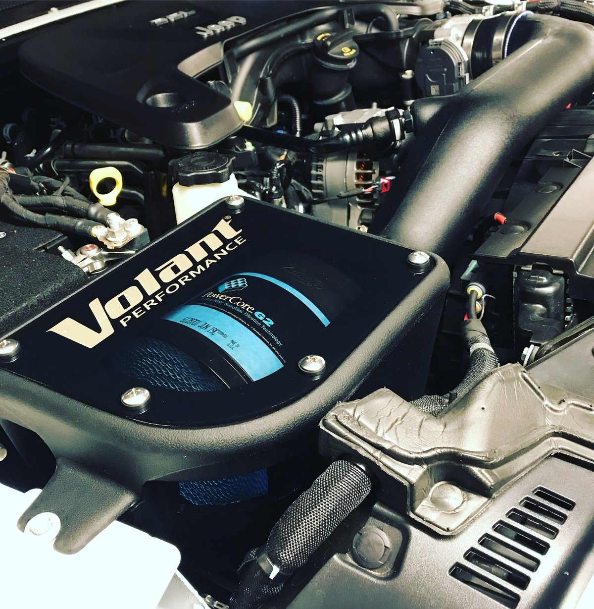 Volant 2018 Jeep Wrangler JL 3.6L V6 PowerCore Closed Box Air Intake System - 0