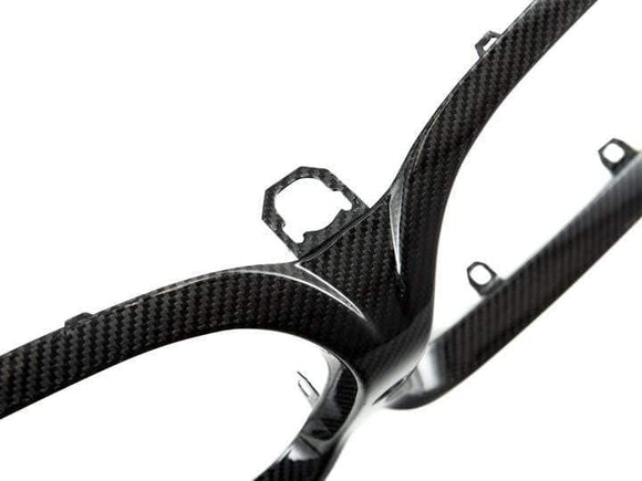 AUTOTECKNIC Replacement Dry Carbon Grille Surrounds - BMW F91/ F92/ F93 M8