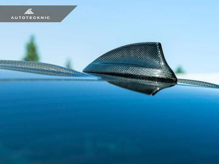 AUTOTECKNIC Dry Carbon Roof Antenna Cover - BMW G82 M4