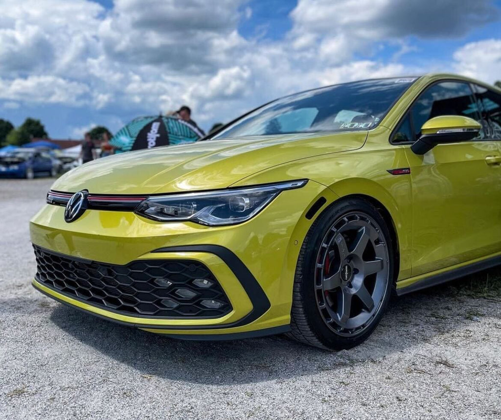 UroTuning Bumper Side Markers - VW Mk8 GTI / Golf R